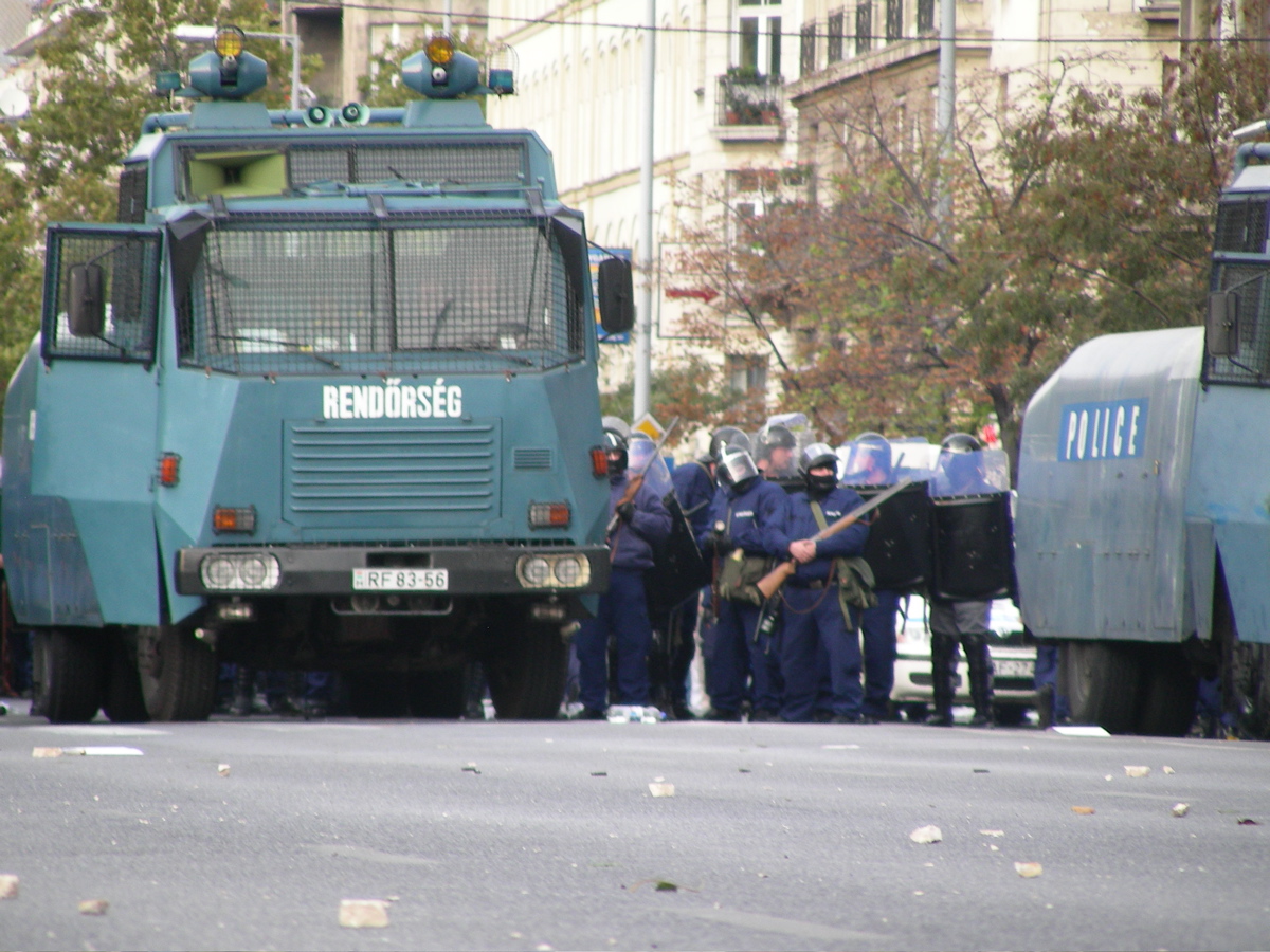 Erzs&eacute;bet t&eacute;r